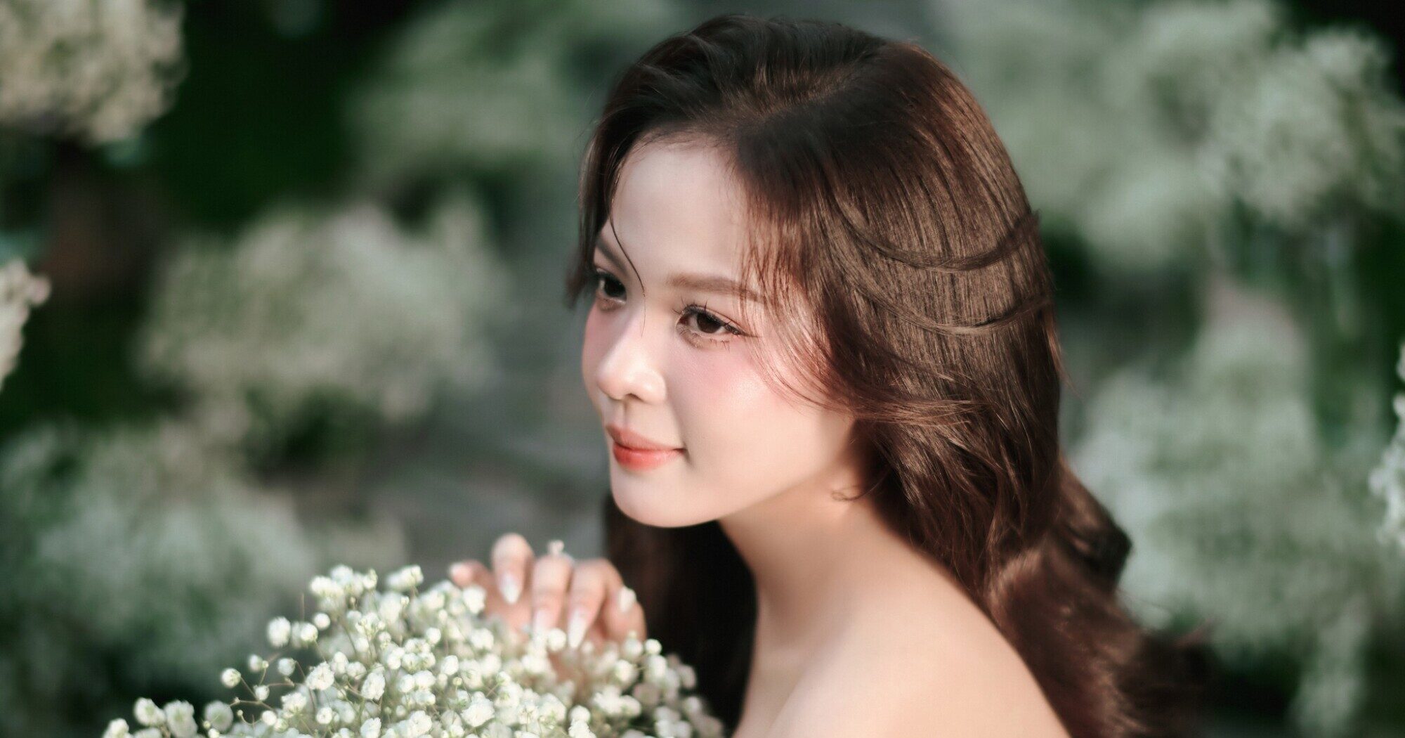 Gói trang điểm cô dâu bao gồm những gì?