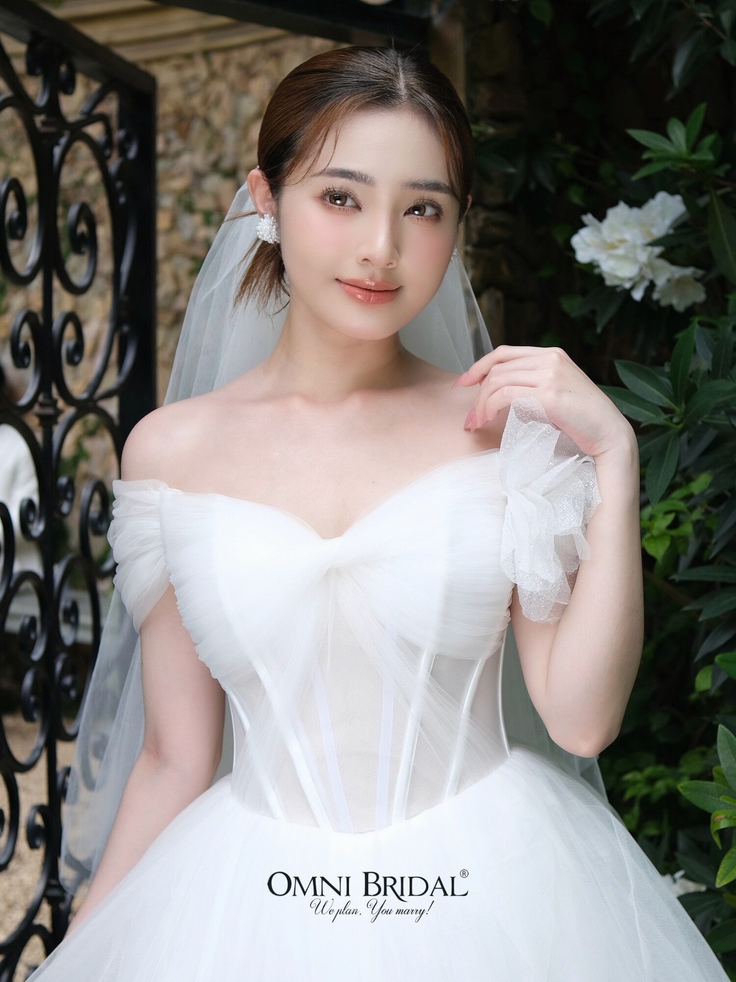 Một số lời khuyên khi book dịch vụ trang điểm cô dâu