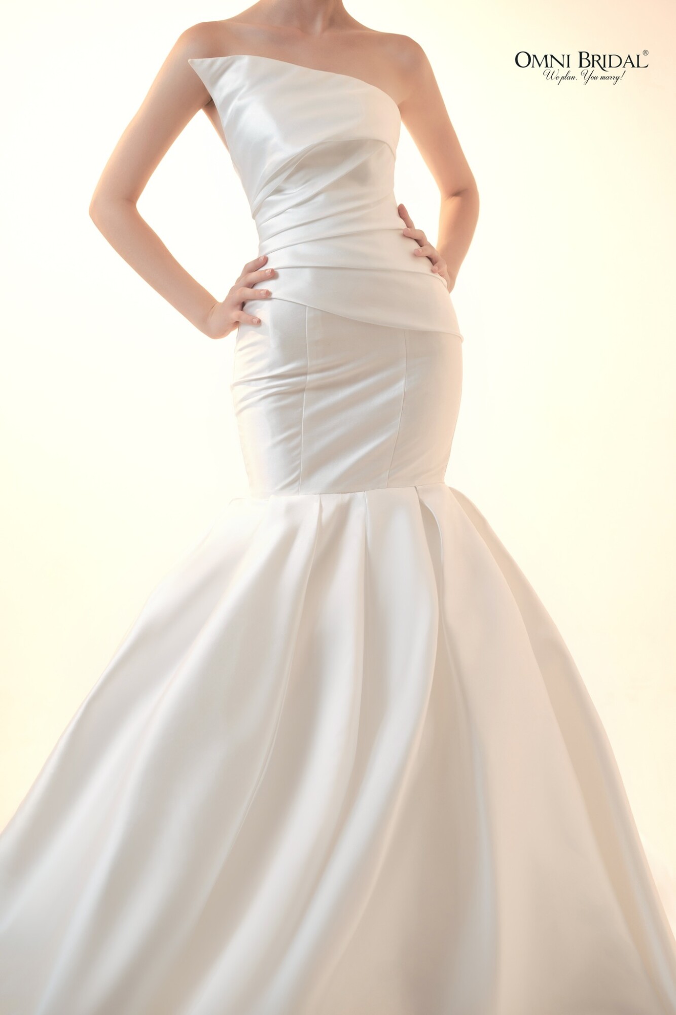 Chiếc váy cưới cô dâu phù hợp cho sự tối giản nhưng vẫn giữ nét thanh lịch, sang trọng 