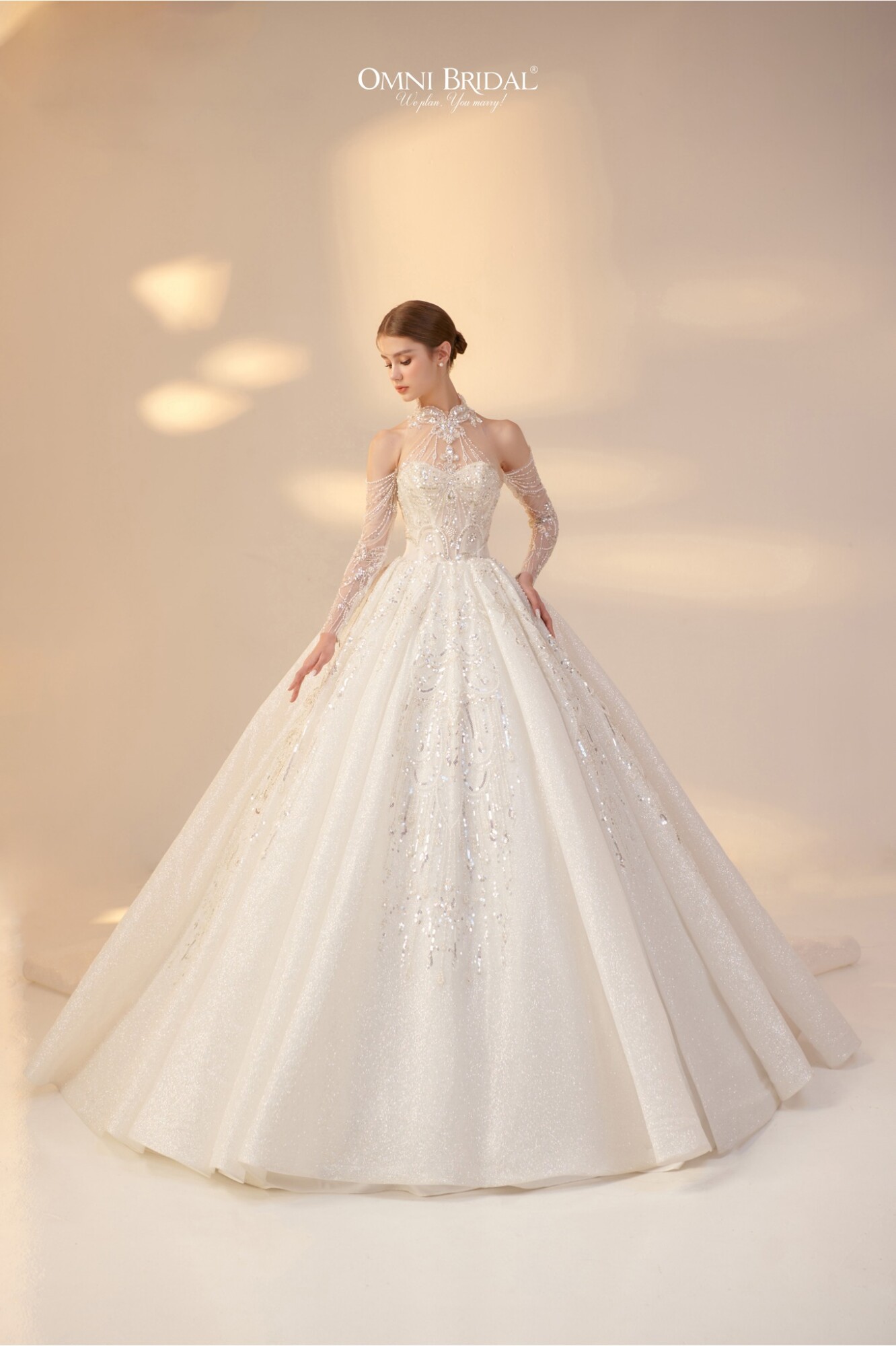 Mẫu váy chữ A dễ dàng phù hợp với nhiều dáng người khác nhau. 