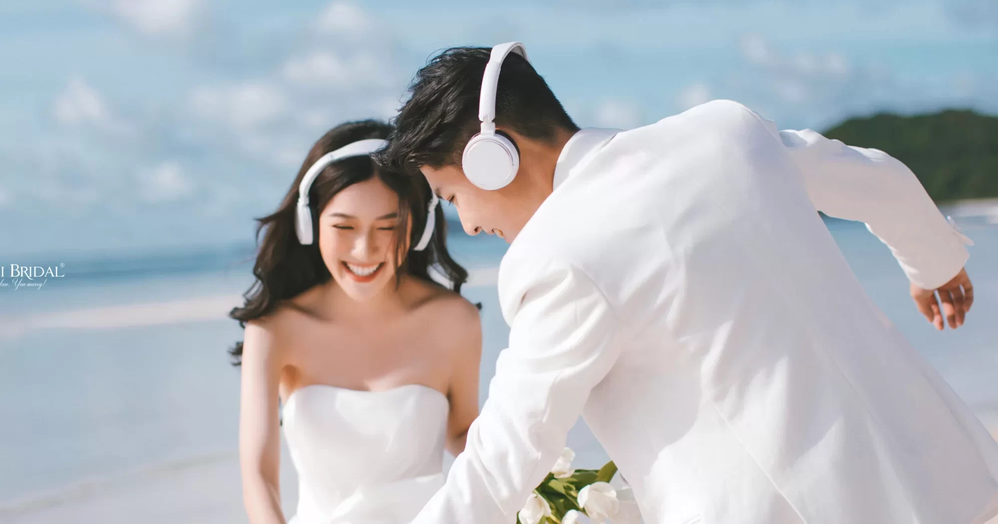 Tìm hiểu bí quyết trang điểm cô dâu chụp ngoại cảnh không lo bị trôi hay xỉn màu