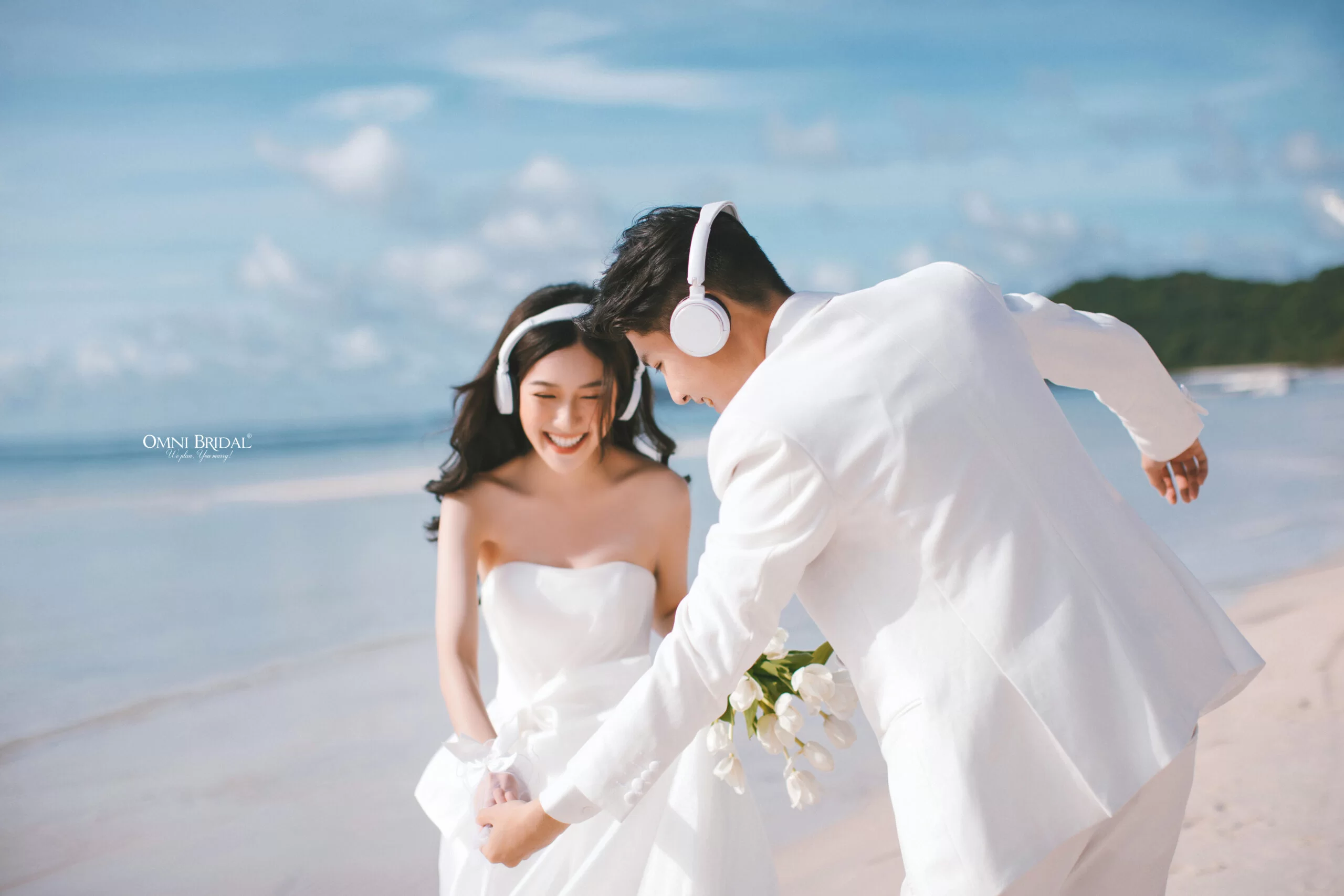 Tìm hiểu bí quyết trang điểm cô dâu chụp ngoại cảnh không lo bị trôi hay xỉn màu