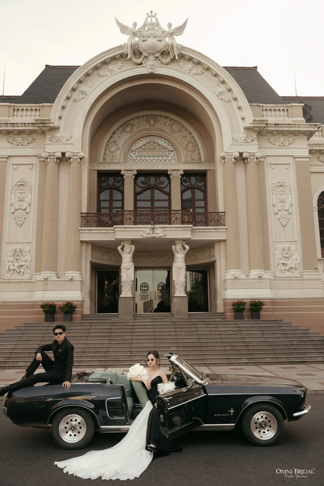 Nhà hát thành phố, địa điểm chụp ảnh cưới lãng mạn không thể bỏ qua 
