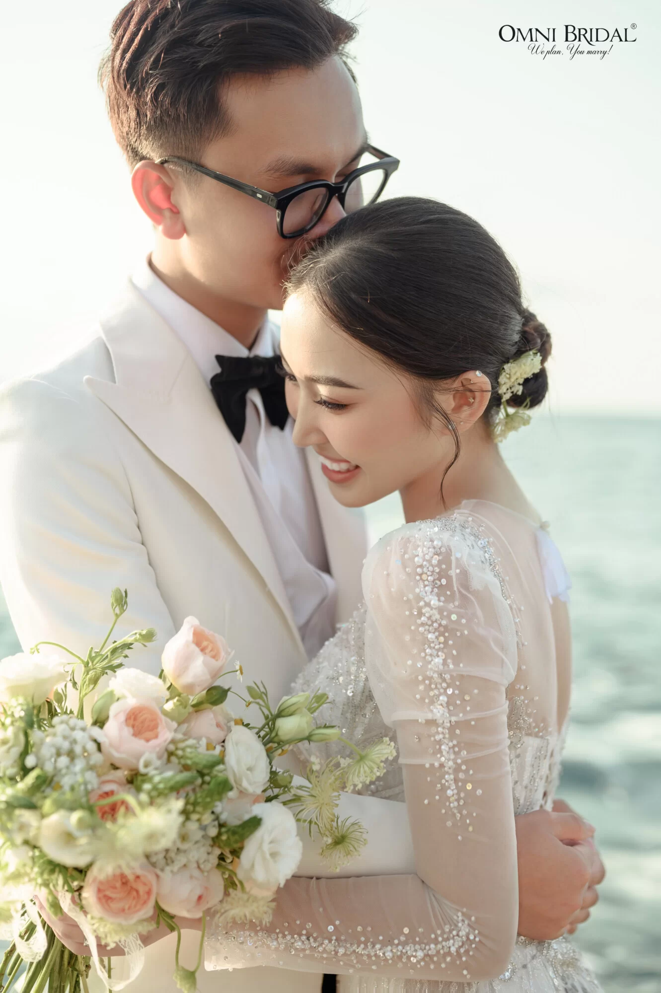 Lựa chọn những loại mỹ phẩm kiềm dầu tốt, đặc biệt phải xử lý thấm dầu trong quá trình chụp