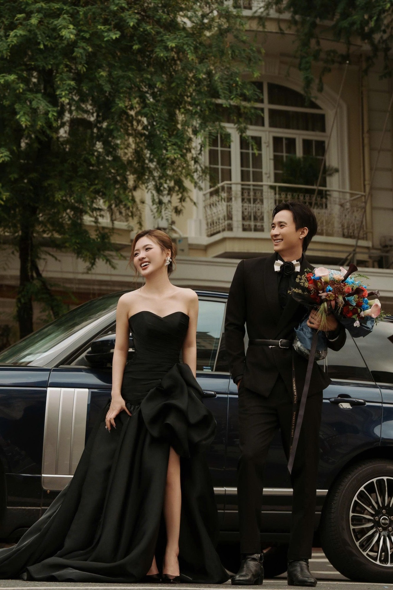 Dù bận rộn vẫn có thể chụp ảnh cưới lãng mạn tại Sài Gòn 