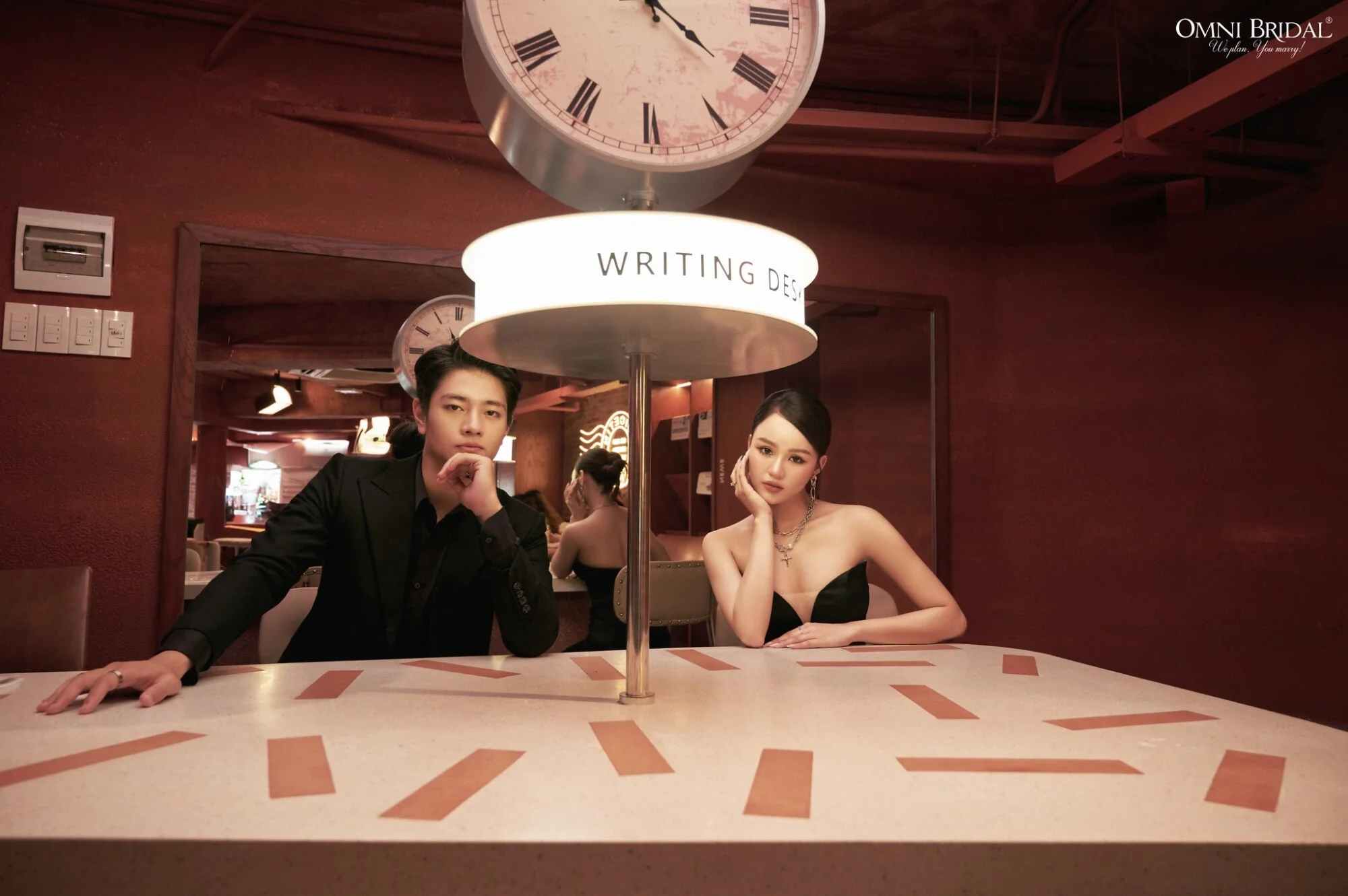 Những cử chỉ thường nhật cũng có thể là một concept ảnh cưới lãng mạn