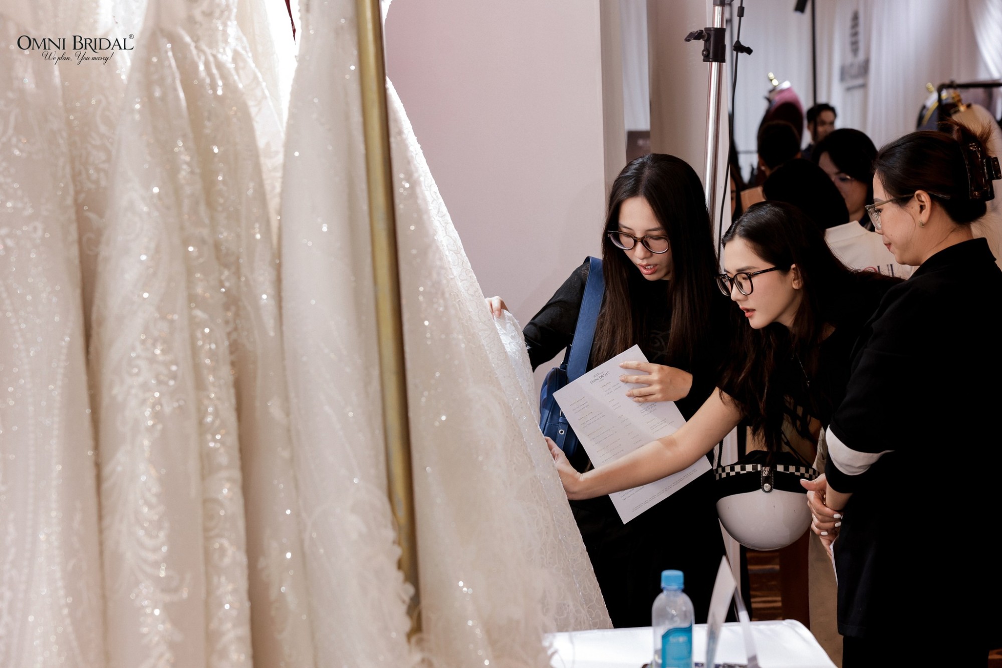 Đơn vị cung cấp dịch vụ cưới hỏi uy tín luôn minh bạch quy trình làm việc từ lúc tư vấn 