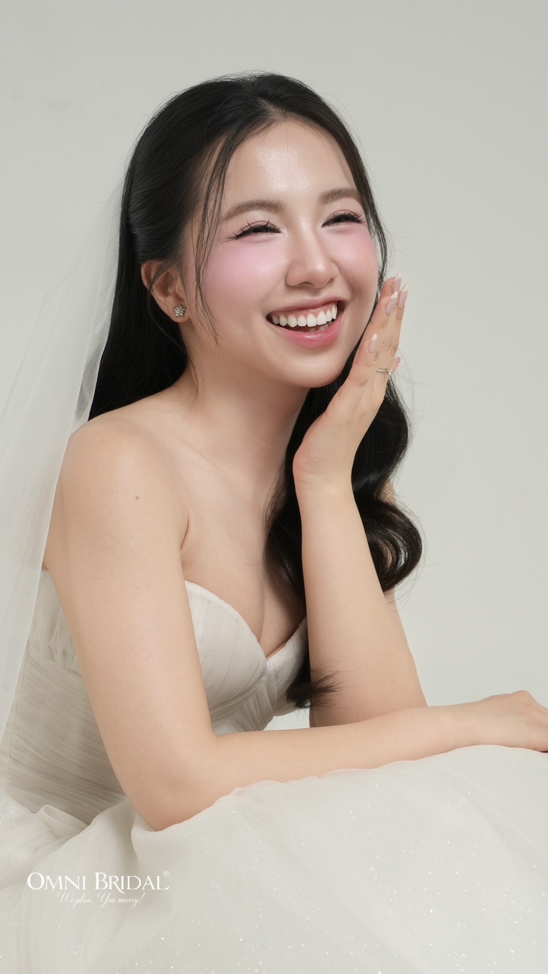 Hình dung được bản thân trong ngày trọng đại khi thử váy cưới