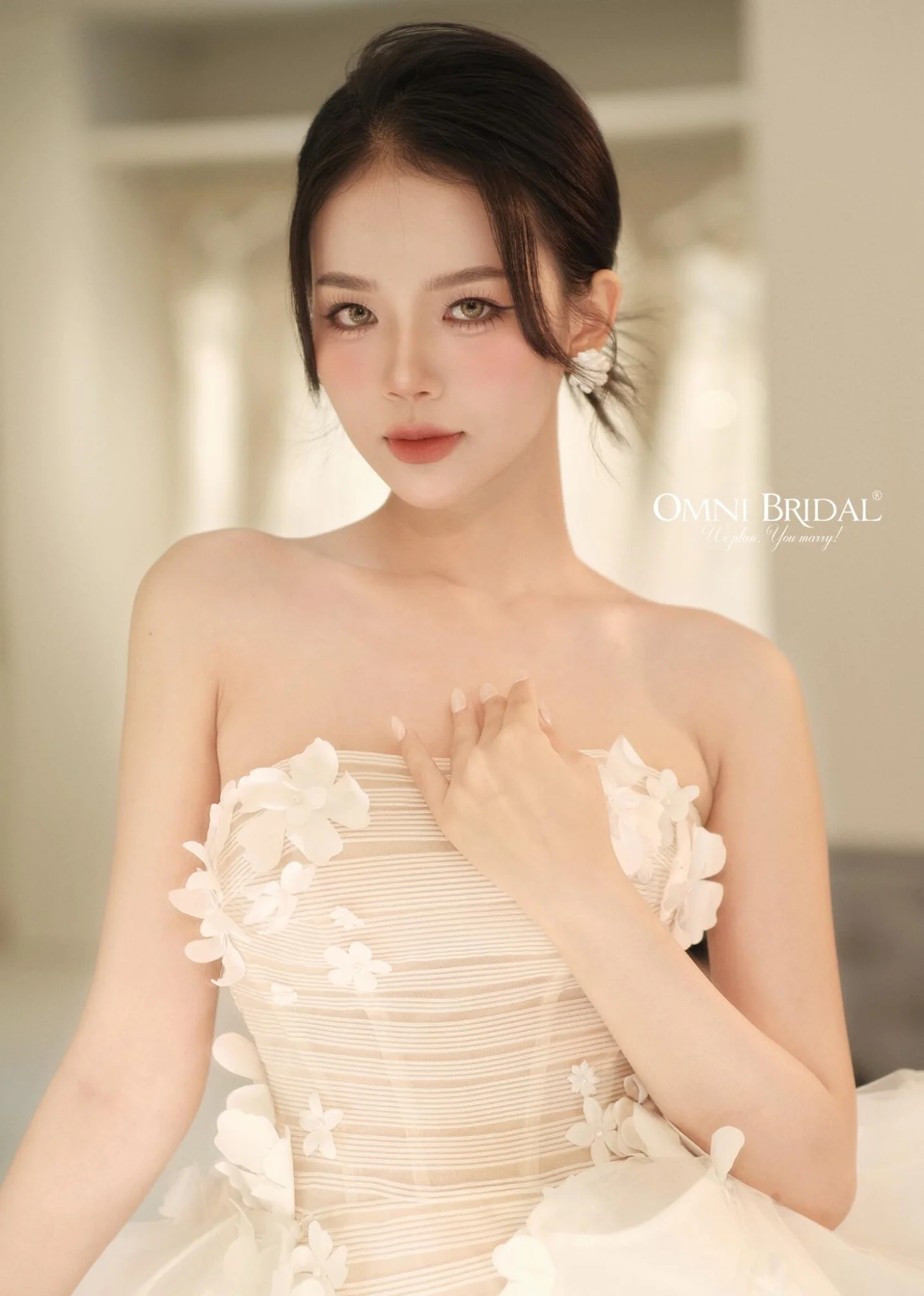 Tone da và makeup hài hòa tạo nên vẻ đẹp trông tự nhiên nhất 